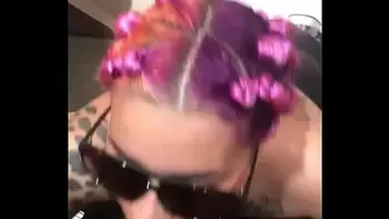 Dressing room throat