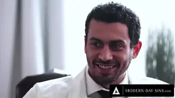 MODERN-DAY SINS - Big Dick Doctor Becomes Inked Hottie's CUM DONOR And Fills Her Pussy In His Office