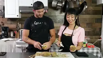 Marica Hase put an eel in her ass!