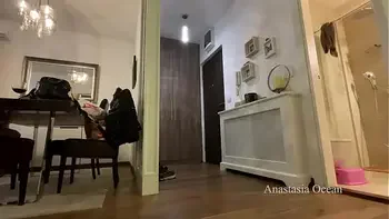 I didn’t expect that delivery guy come so early and met him almost naked in sexy lingerie