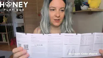 HoneyPlayBox Scioness-Sucking and Licking Clitoral Stimulation vacuuming orgasm