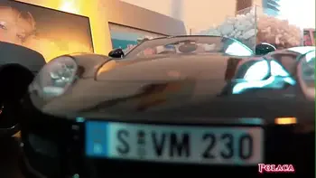 Boy me pegou de jeito no escritório me colocou para chupar gostoso e encheu minha boca de leite.