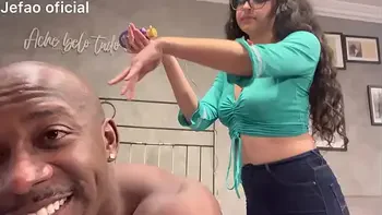 Andry Silva Massagista foi atender o jefao quando viu o negão não aguentarei fica só na massagem e entrou na piroca do pretao