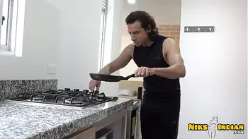 लड़की को पहले डांट दिया फिर बहला फुसला के खूब चोदा