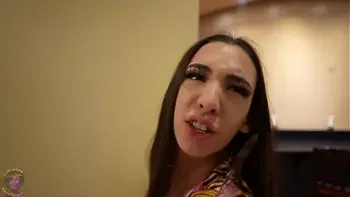 Queen Of Hell Gets Her Pussy Plastered After Valet Worker Ask For A Tip For His Services