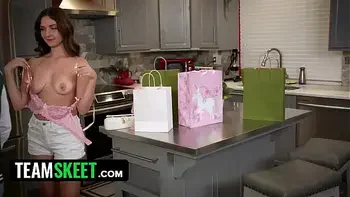 Serena & Peter Have Been College Friends For A While Now, And Today's The Day When They Finally Fuck