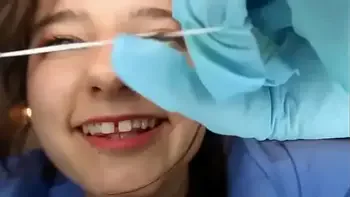 AFTYNROSE ASMR DOCTOR HIGIENISTA DENTAL VIDEO DE JUEGO DE ROLES (Subtitulado Español)
