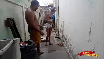 Comi minha enteada por R$200 ,gozei na boca dela