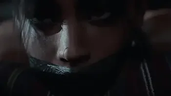 A Sheva le parten la vagina en el almacén como forma de pago