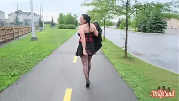 Fanny, une québécoise de 38ans avec de gros seins Part 1