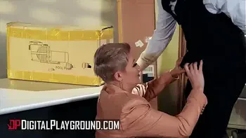 (Xander Corvus) gets his cock sucked good from (Ryan Keely) - Digital Playground