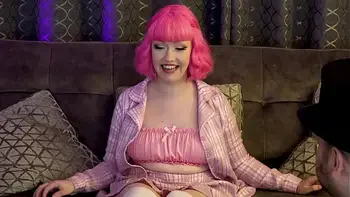 Evie Rees Bimbofication