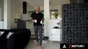 21 SEXTURY - Cute Latina Geisha Kyd Gets Her Pretty Feet Covered In Cum After Intense Fucking