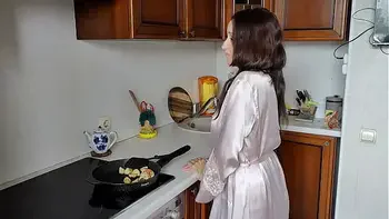 The stepmom knows a lot not only about cooking, but also how to seduce her stepson into cool sex!