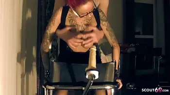 Gefesselt und benutzt - Mistress von Typen in BDSM Session gefickt - German Redhead