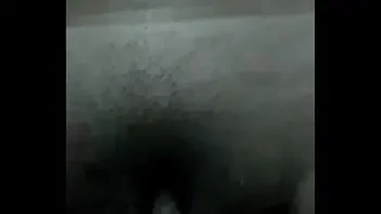 Novinha se masturbando