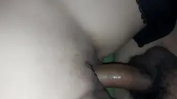 Follo a escondidas con mi hijastra Teen apenas legal, no debemos hacer ruidos o nos descubren - Me gusta que mi padrastro se meta a mi recámara cuando todos descansan, Padrastro e hijastra 18yo