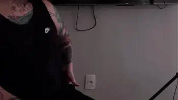 Behind the scenes porn with actress with a big ass