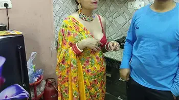 Blackmailing and fucking my ex gf who is now my bhabhi ki saree utar ke kitchen main uski mast Gand Marne ka socha