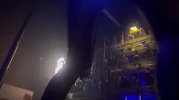 Estava de plug anal que pisca nas Glory hole