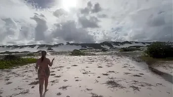 Fui fazer Putaria com minhas amigas gostosas em um deserto de areia
