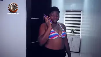 Delivery guy pound a horny client with massive ass