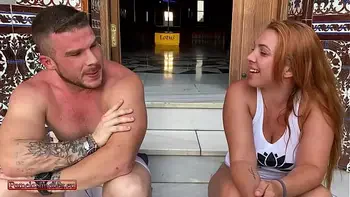 Casting porno a un fan en club swinger