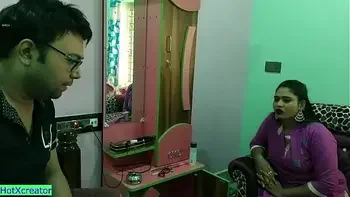 Desi Bank Officer fucking beautiful Bhabhi! Reality Sex