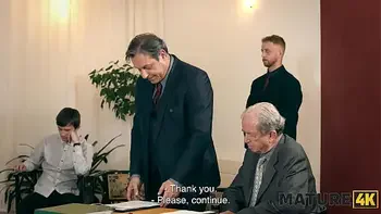 MATURE4K. Old Elle with huge tits fucked her gardener in doggy and ended up in court