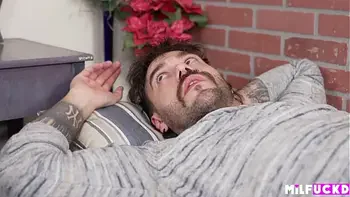 Psychologist gets fucked by patient in her office