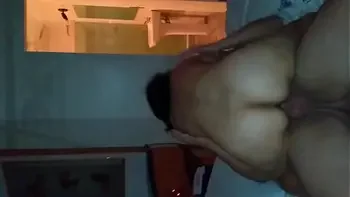 Karina Casada filmando menage para o corno - parte 2