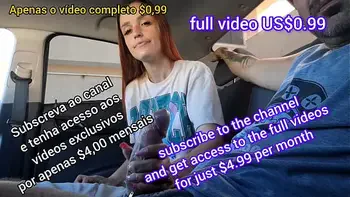 Mostrei meu pau pra novinha na rua em público arriscado ela gostou!