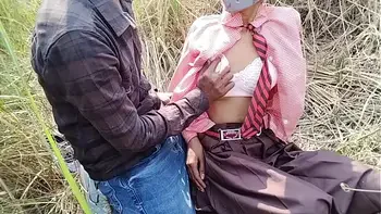 INDIAN SCHOOL CAUGHT WITH BOYFRIEND IN JUNGLE AND PUNISHED AS HARD FUCK BY BLACK INDIAN GUY