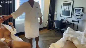 Couple visited their swinger friends in their hotel room - real amateur swingers