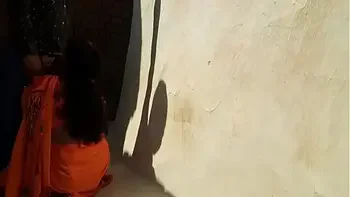 18 sal ki Badi Gand Wali sauteli bahan ki chudai