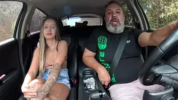 Carona com a novinha virgem que quase perdeu o que tem mais de precioso - Marangoni