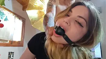 Hot stepsister gives up her ass to be caught on webcam