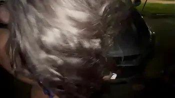 No pelo na frente de todo mundo, grupo de amigos fode na pele na frente de todos e não quer nem saber. No pelo usou dentro