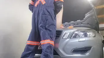 My mechanic asked if he can fuck my wife and i said yes