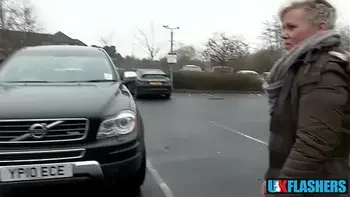 Can Everyone See my Pussy? Shameless Bree Branning Flashing and Pissing for UK-Flashers