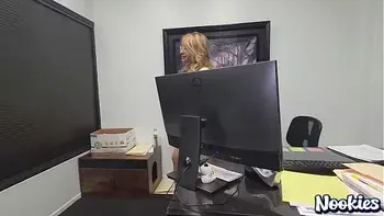 MILF Misty Caitlin Gets Creampie Sex