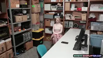 LP officer destroys teen Athenas pussy so deep