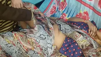 पहली बार किसी और के साथ करने में कैसा लगता