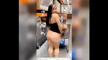 Shopping and Flashing - Jade Jayden