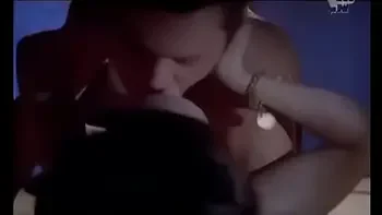 يسرا و محمود حميدة راكبها بيفشخها و بيغير عليها الاوضاع