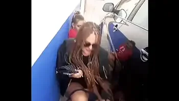 españolas pilladas meando