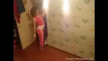 Выкрутасы пьяной в жопу Алисы