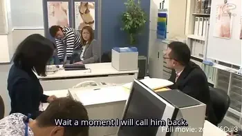 Tante is nat in haar slipje