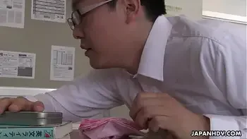 Japanese student, Sayaka Aishiro gives blowjobs to her professor, uncensored