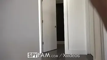 SPYFAM Step Sister gives honest opinion on dick size